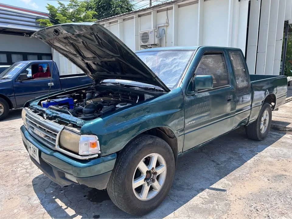 1994 Isuzu TFR III 3