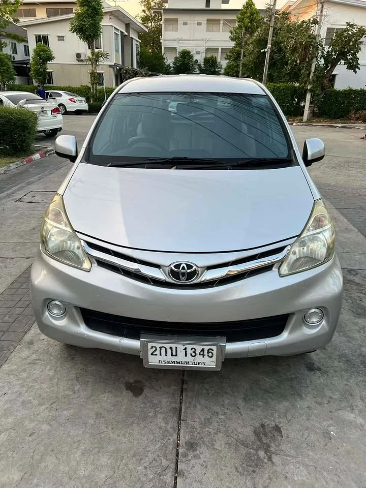 2013 Toyota Avanza II 3