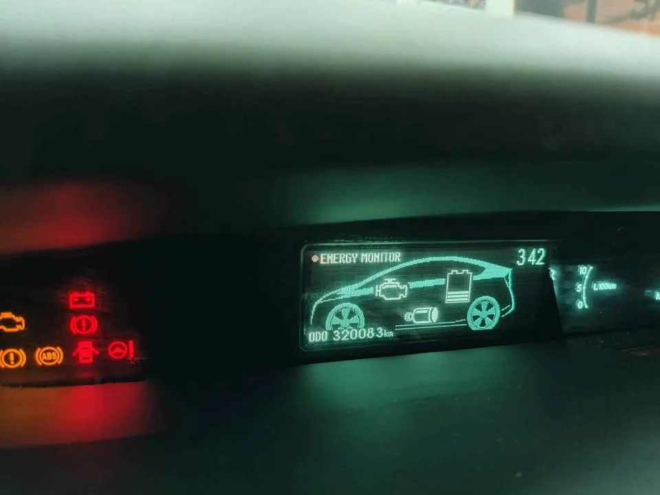 2011 Toyota Prius III 2