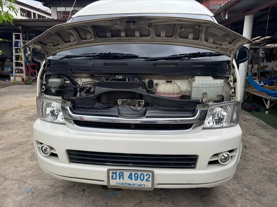 2009 Toyota Commuter V (H200) 2