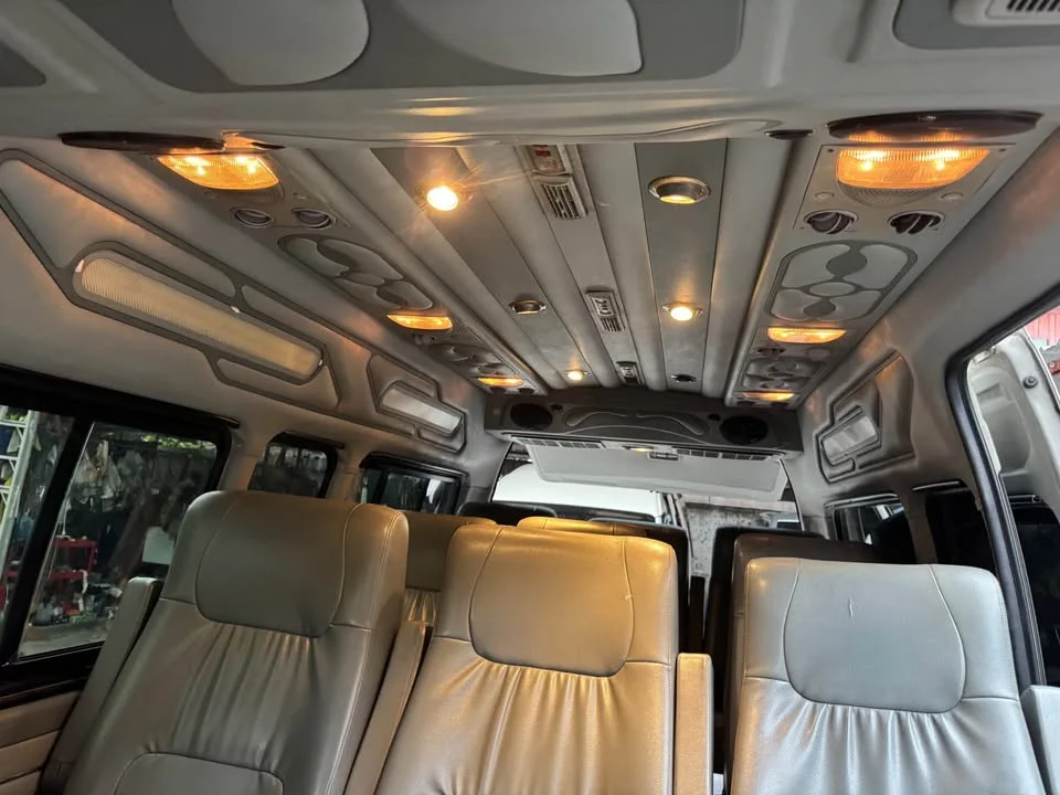 2009 Toyota Commuter V (H200) 3