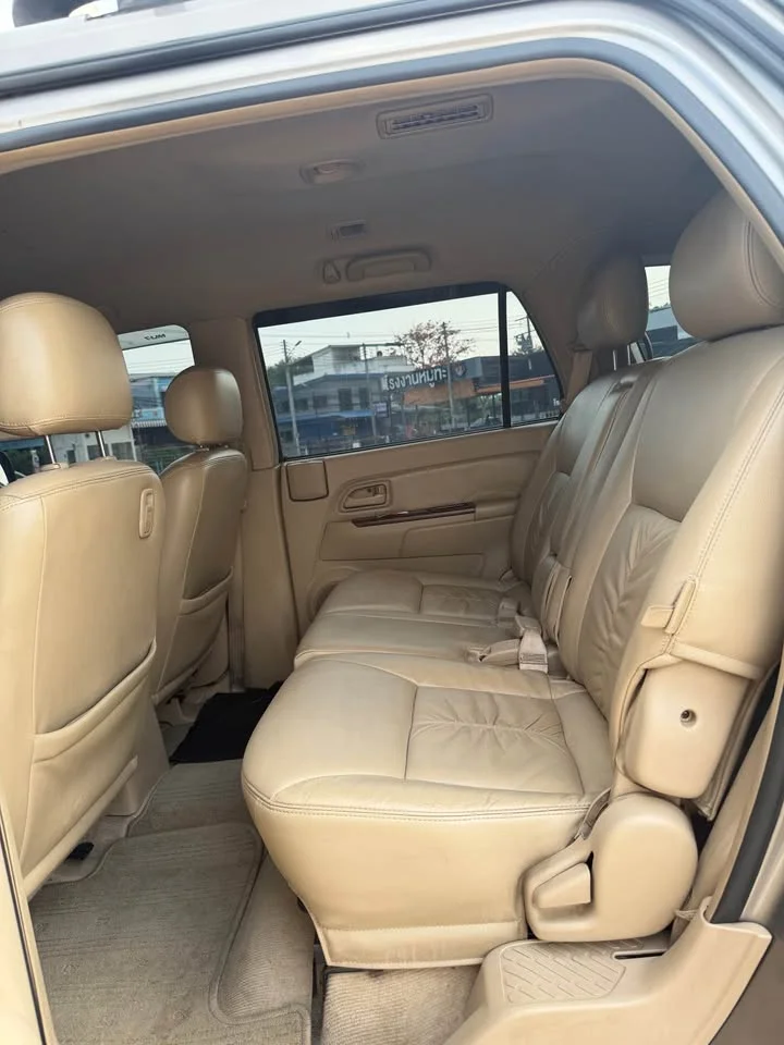 2006 Isuzu MU-7 3
