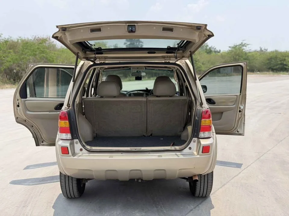 2004 Ford Escape I 2