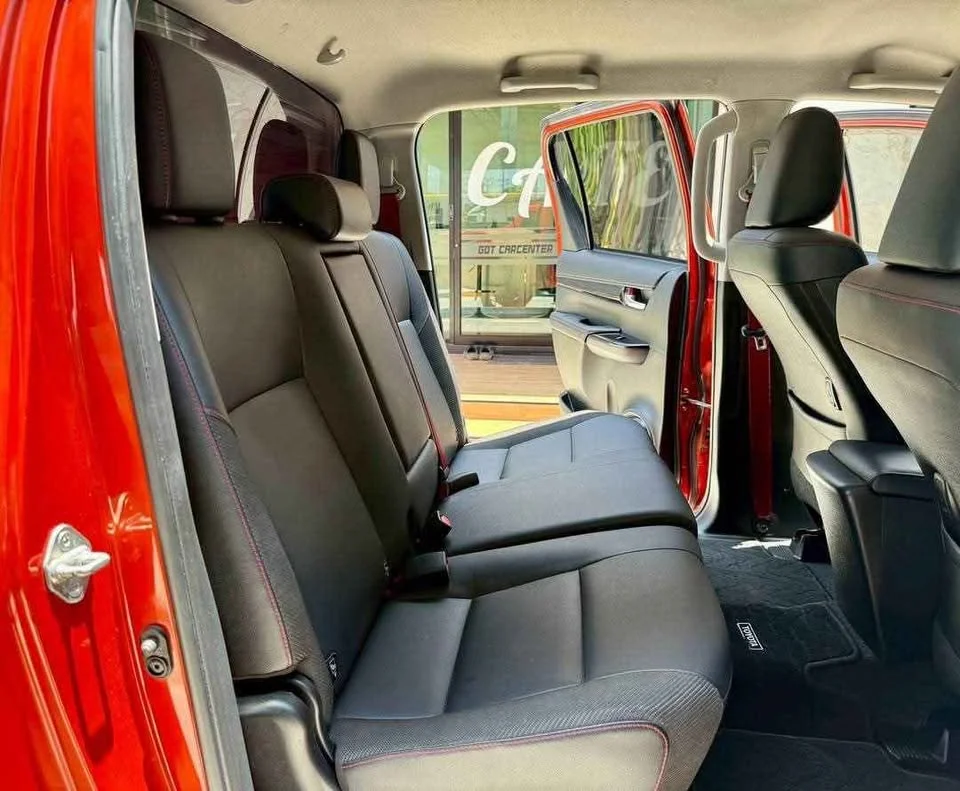 2018 Toyota Hilux VIII 2