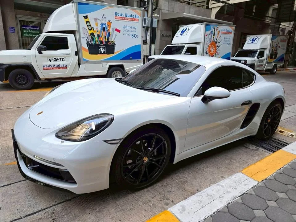 2019 Porsche 718 Boxster and Cayman IV 3