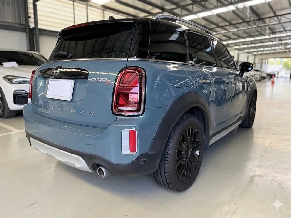 2021 Mini Countryman II 3