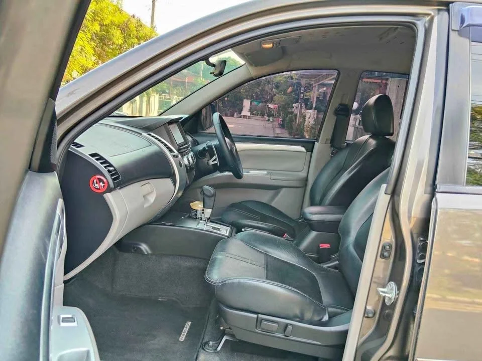 2012 Mitsubishi Pajero Sport II 3