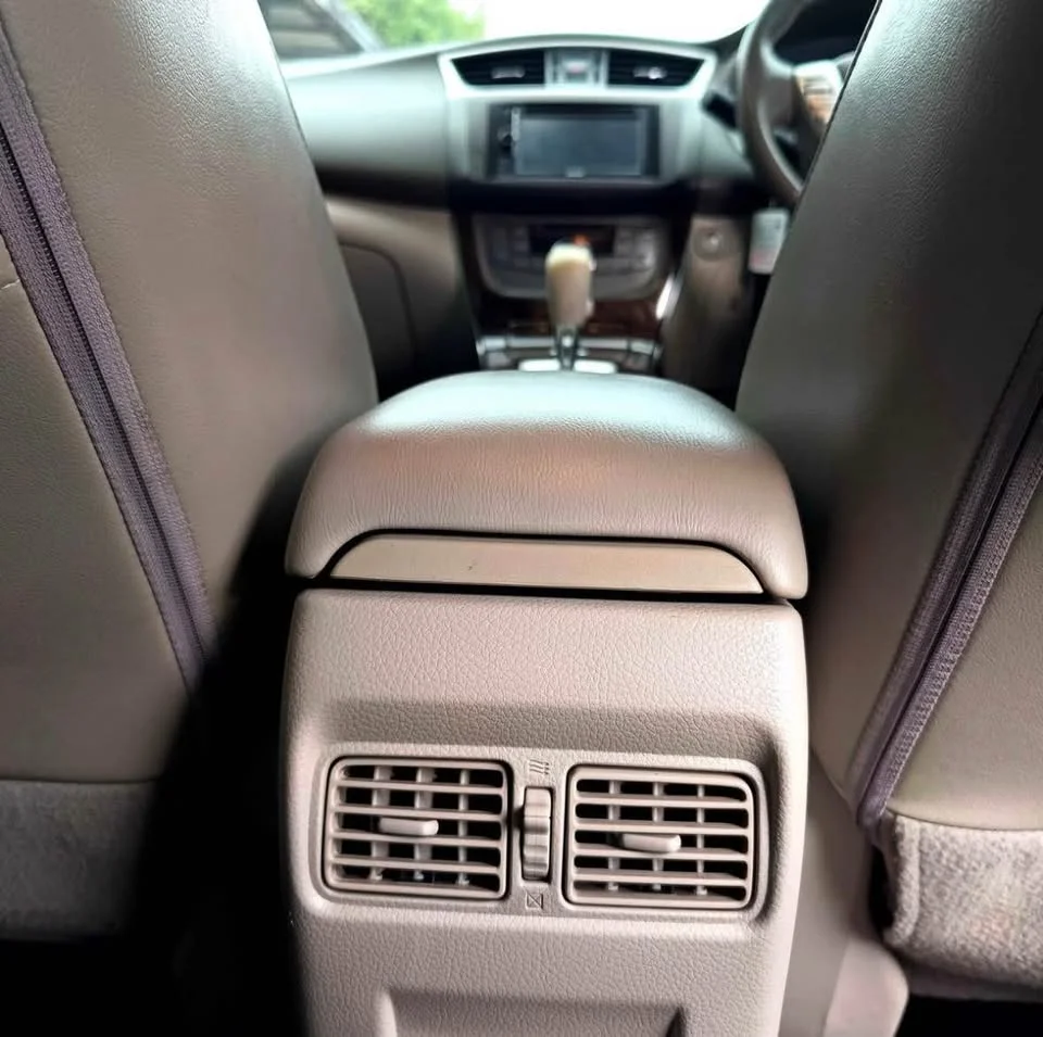 2013 Nissan Sylphy III (B17) 3