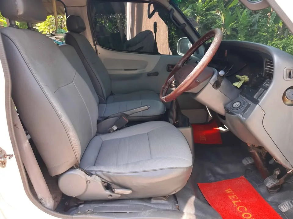 2003 Toyota Commuter IV (H100) 3