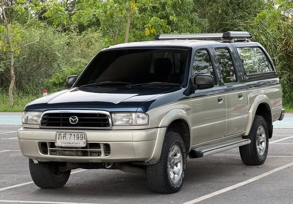 2001 Mazda 2500 Fighter V 2