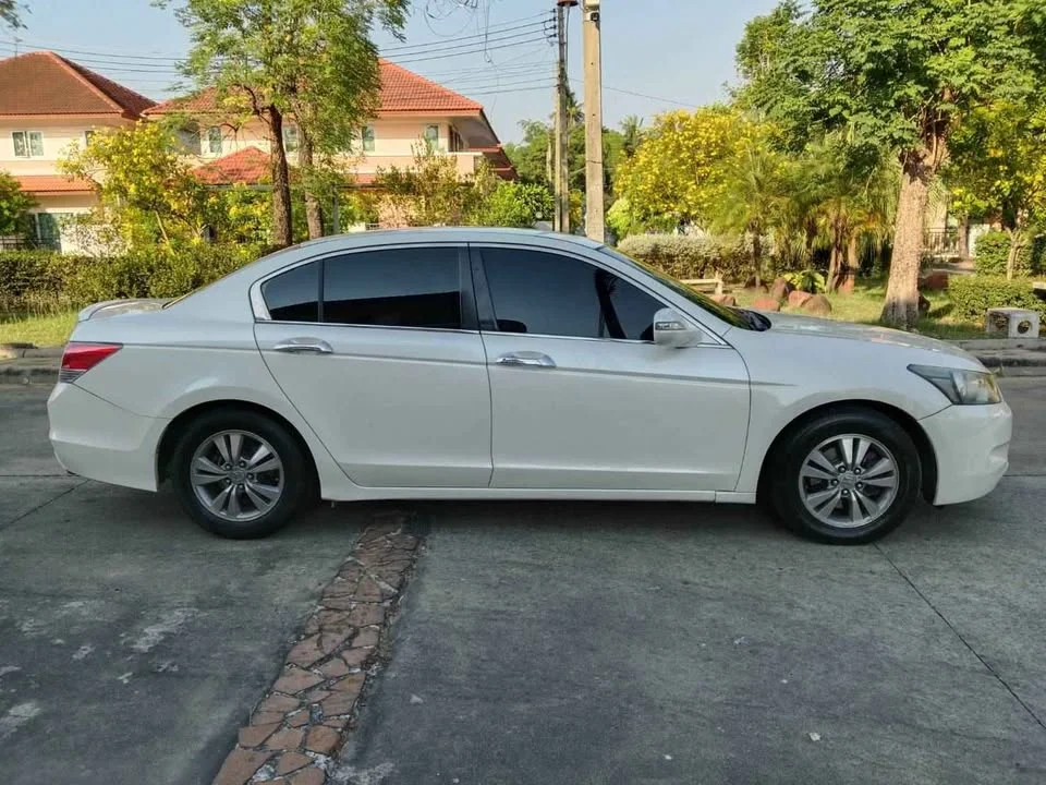 2010 Honda Accord VIII 2