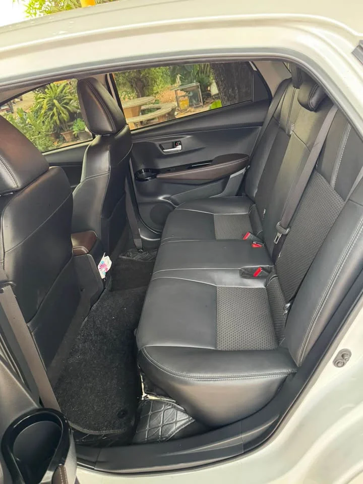 2025 Toyota Yaris ATIV IV 3