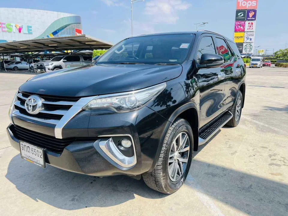 2019 Toyota Fortuner II 2