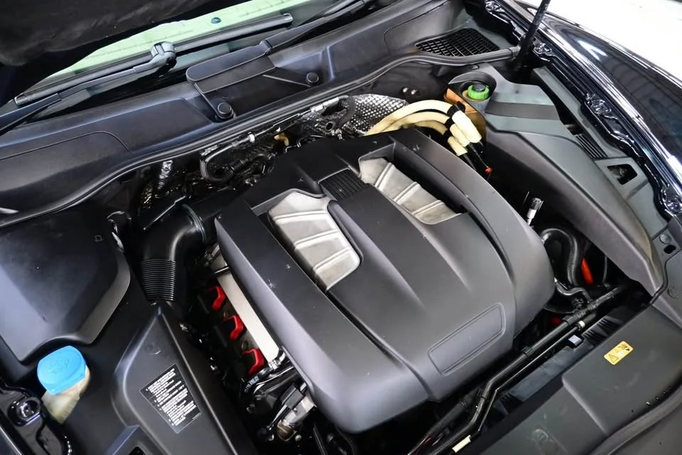 2013 Porsche Cayenne II 2