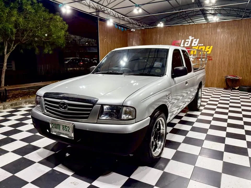 2005 Mazda 2500 Fighter V 3