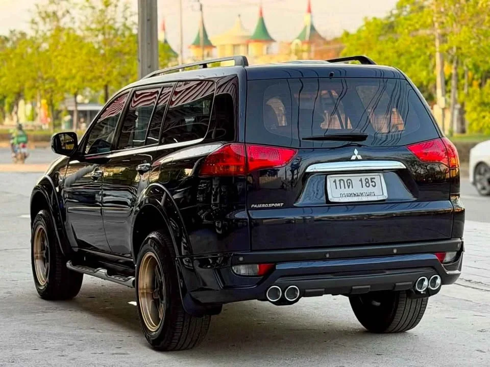 2012 Mitsubishi Pajero Sport II 2