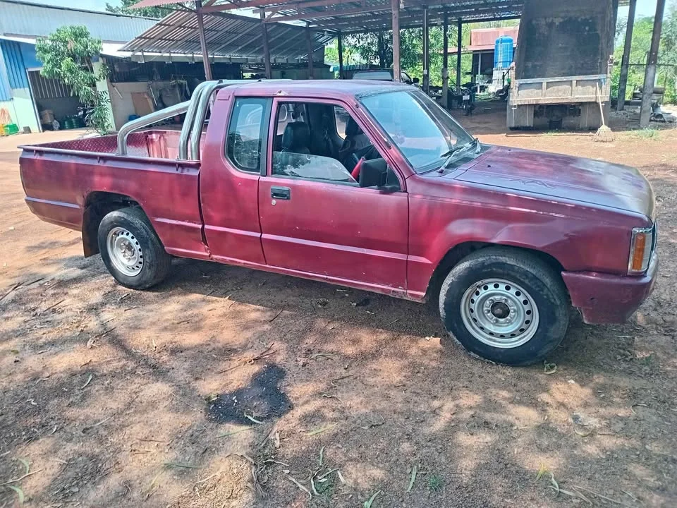 2015 Mitsubishi Triton II 2