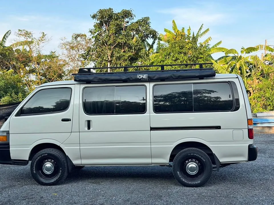 1999 Toyota Commuter IV (H100) 3
