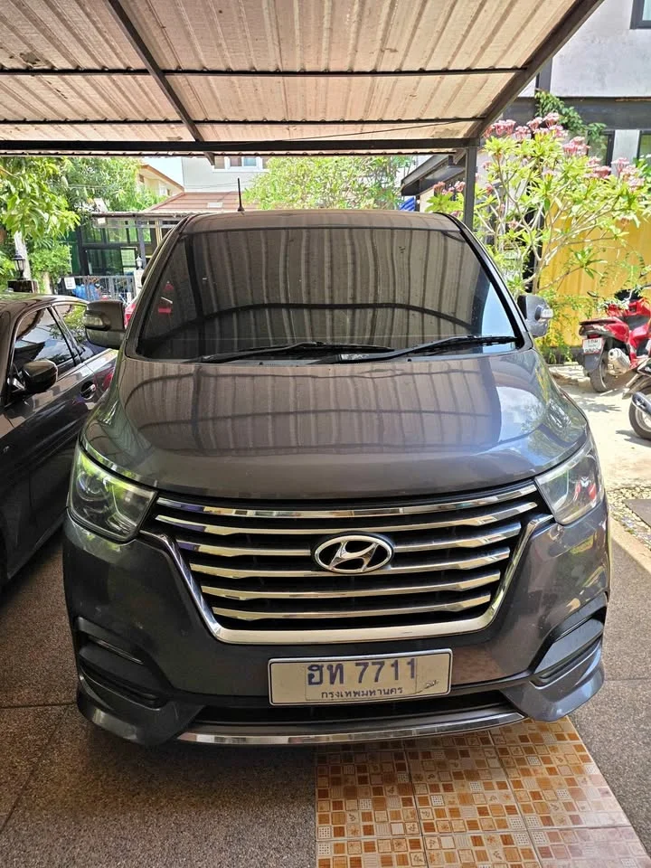 2011 Hyundai H-1 II 2