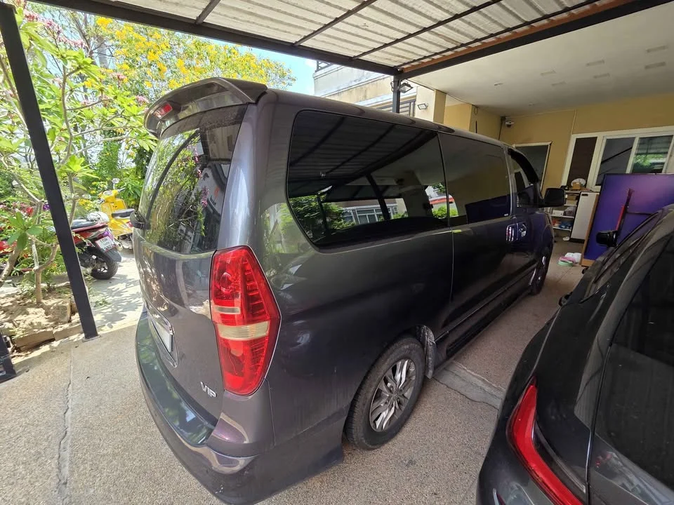 2011 Hyundai H-1 II 3