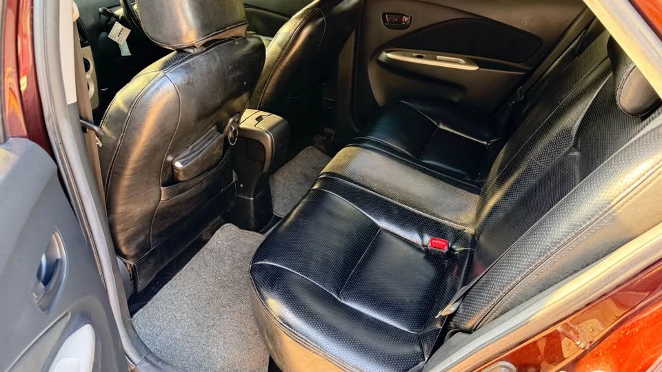 2010 Toyota Vios II 2
