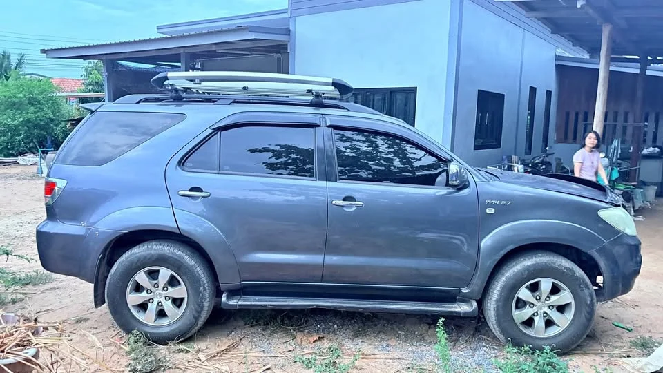 2005 Toyota Fortuner I 2