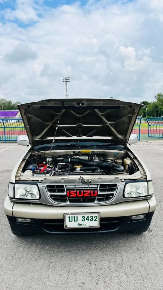 Isuzu Faster Dragon Eyes III 2