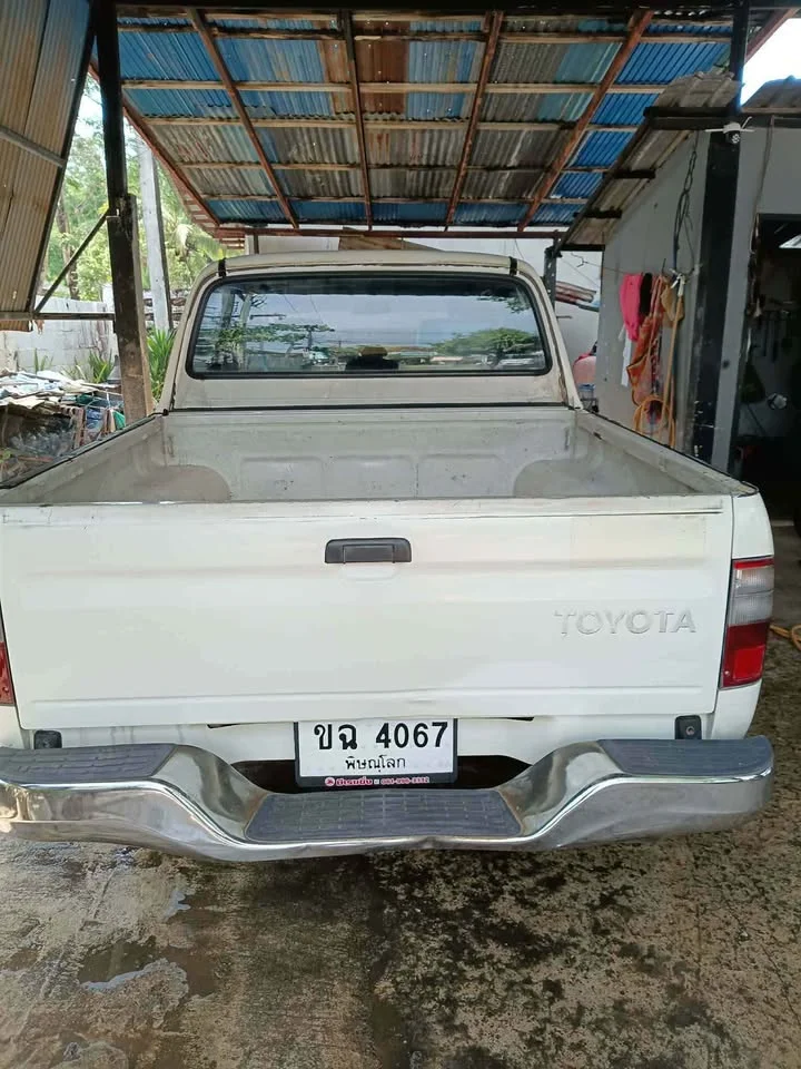 2001 Toyota Hilux Tiger VI 2