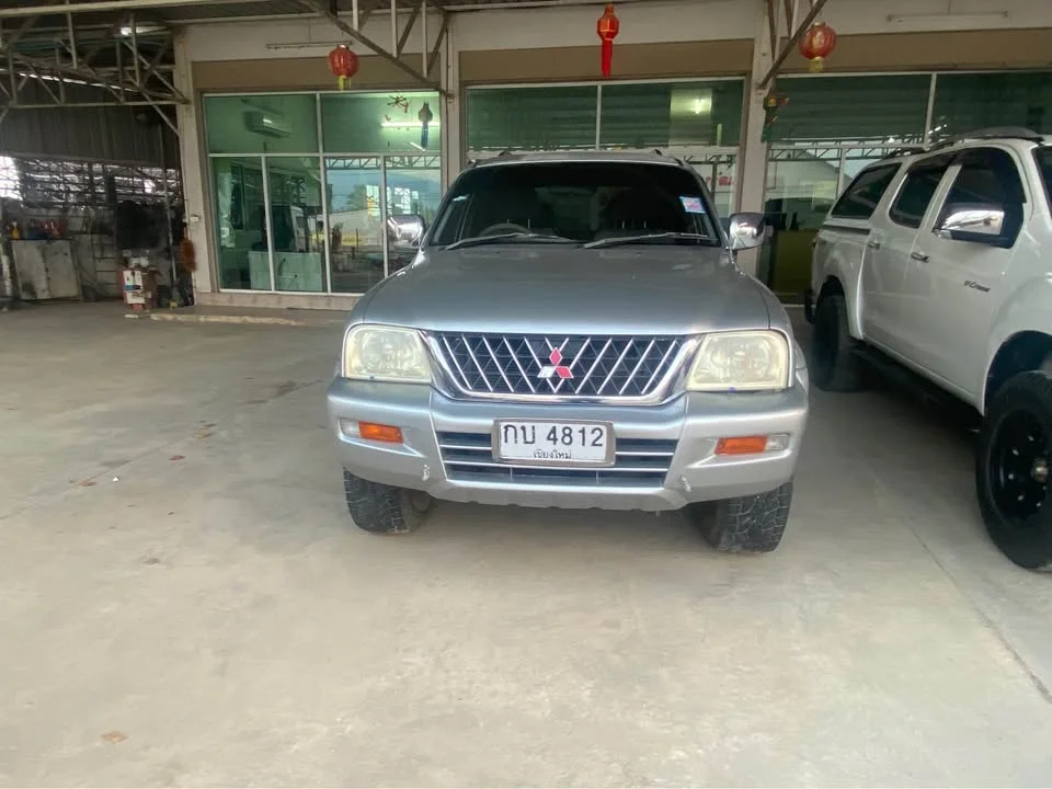2002 Mitsubishi Strada G-Wagon 2