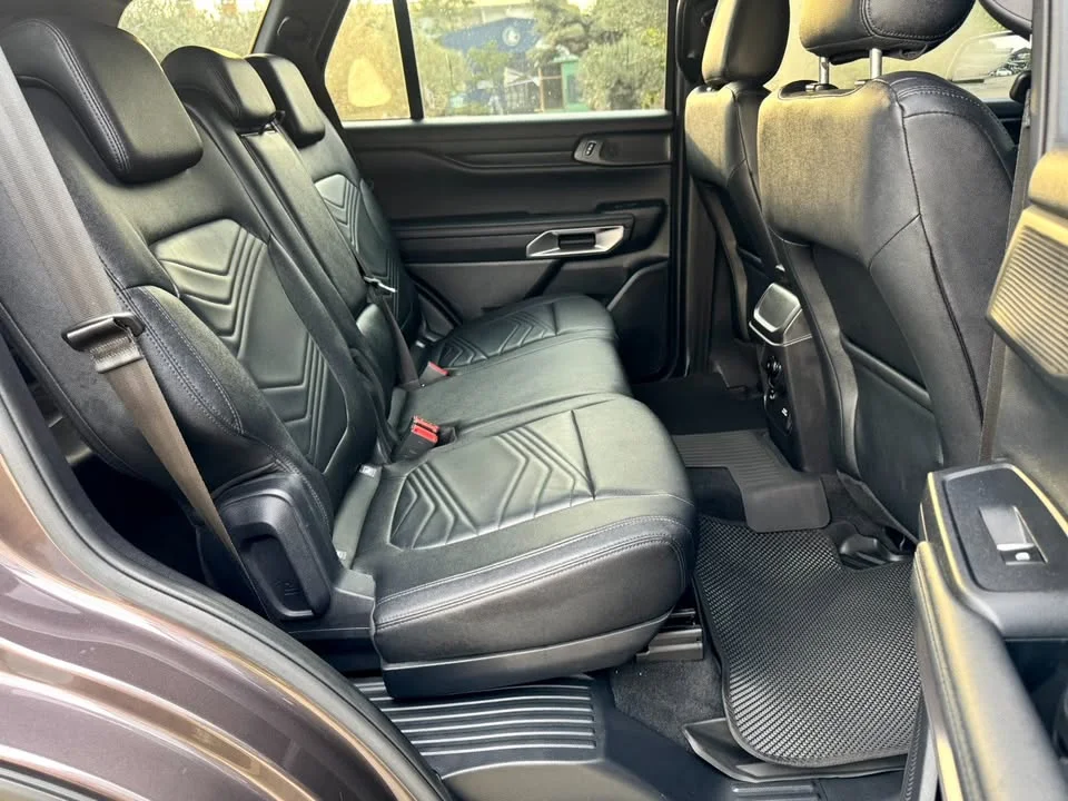 2023 Ford Everest III 2