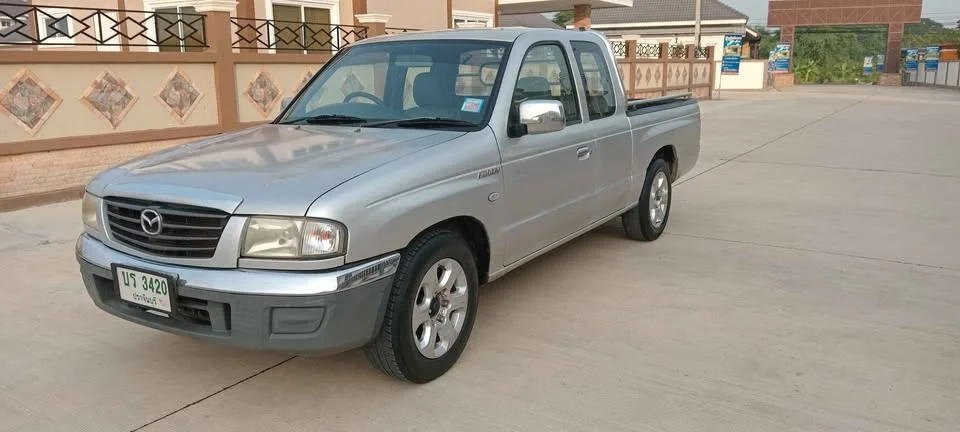 2004 Mazda 2500 Fighter V 2