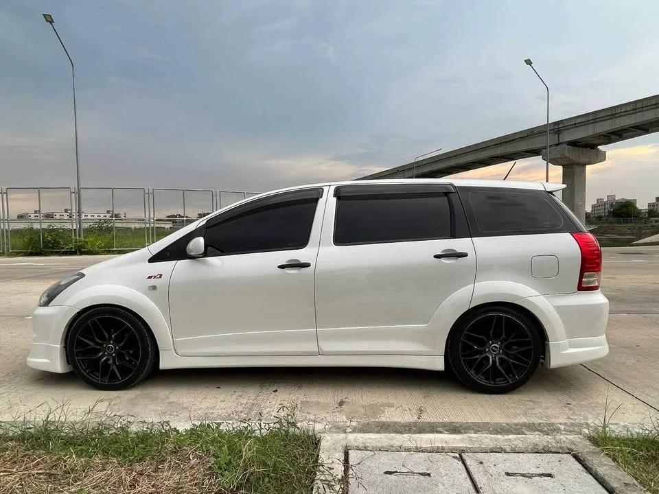 2008 Toyota Wish I 2