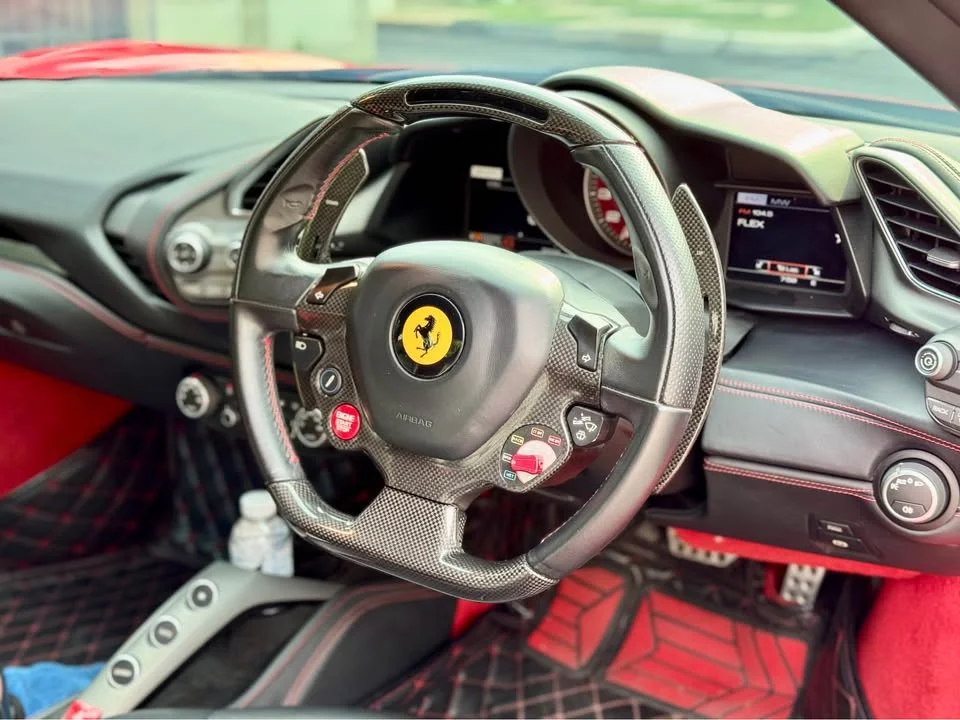 2016 Ferrari 488 2
