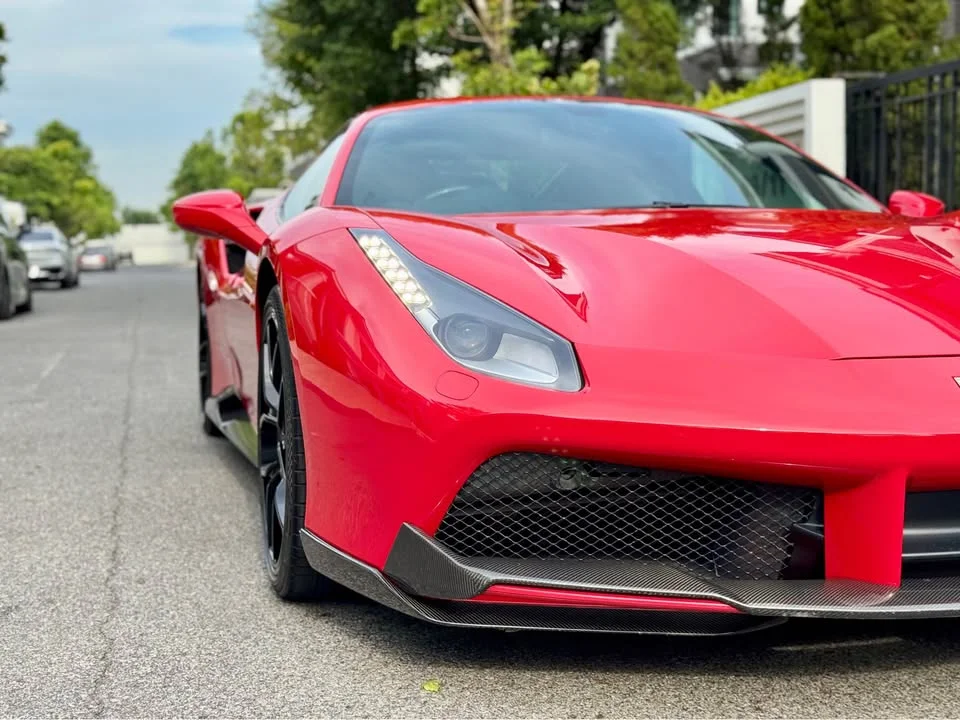 2016 Ferrari 488 3