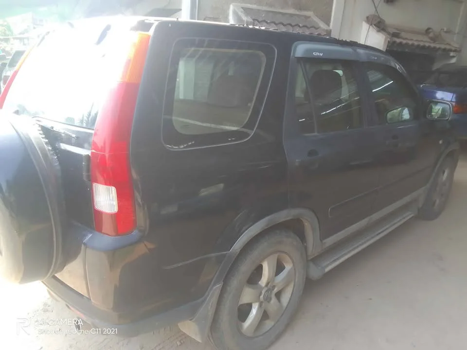 2004 Honda CR-V II 2