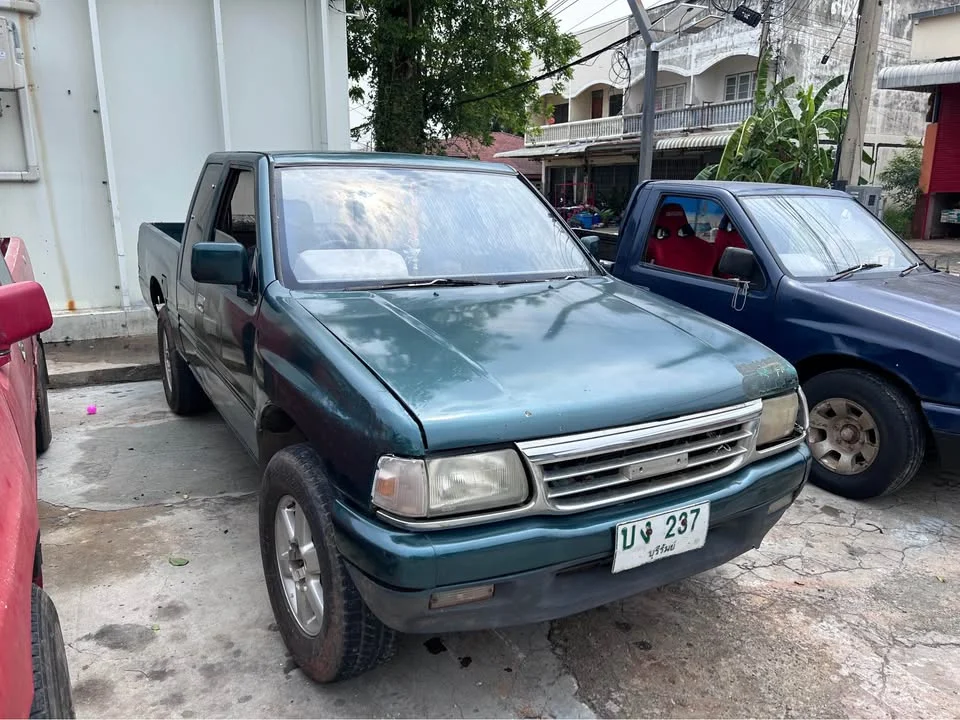 1995 Isuzu TFR III 3