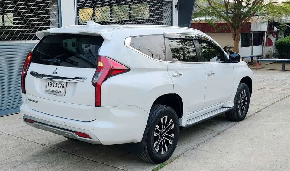 2021 Mitsubishi Pajero Sport III 2