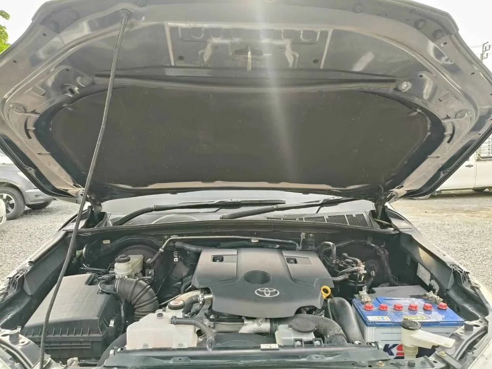 2019 Toyota Hilux VIII 3