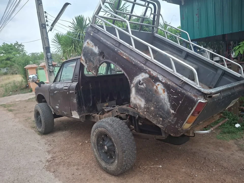1980 Isuzu Faster Dragon Eyes I 3