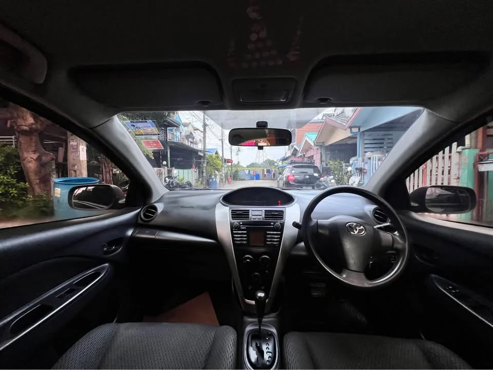2010 Toyota Vios II 2