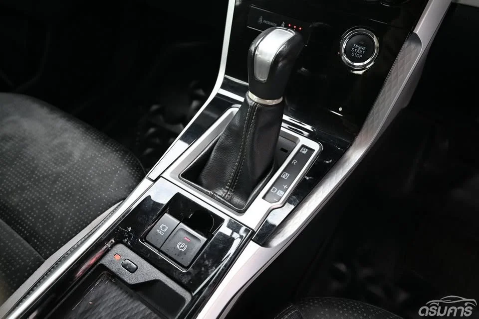 2023 Toyota Veloz III 3