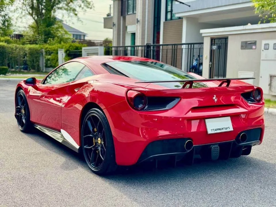 2016 Ferrari 488 2