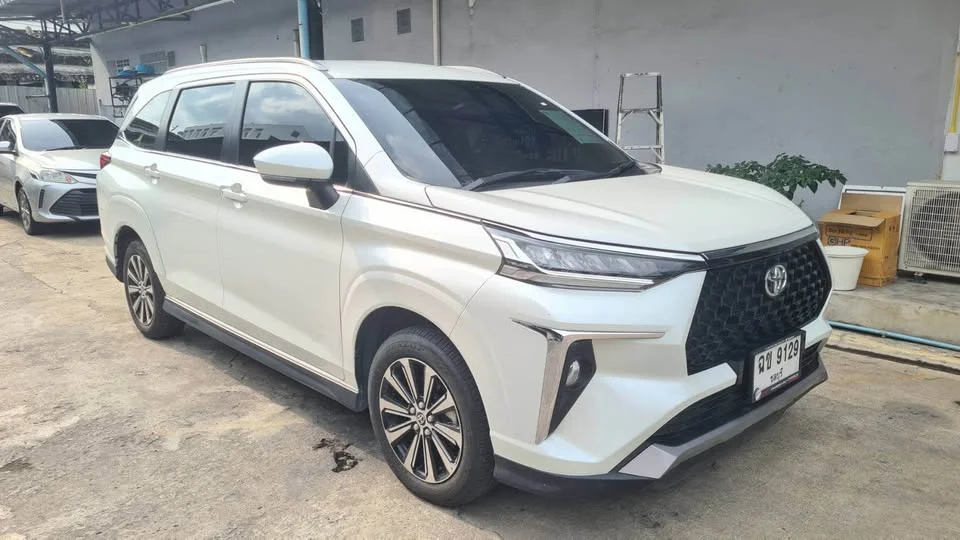 2025 Toyota Veloz III 2