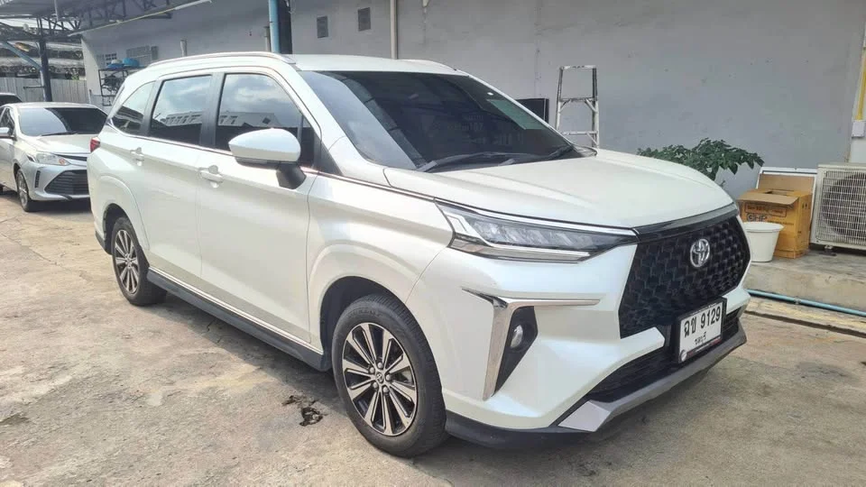 2025 Toyota Veloz III 2
