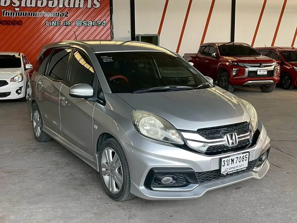 2015 Honda Mobilio II 3