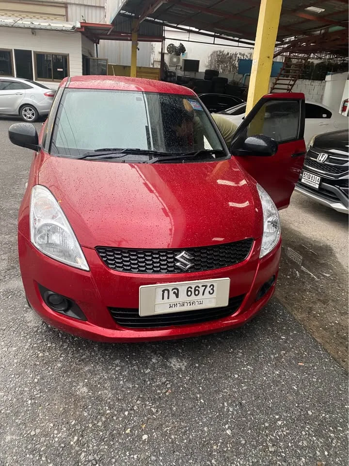2013 Suzuki Swift II 2