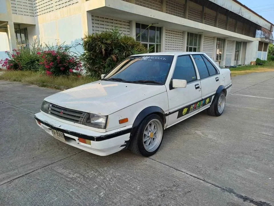 1990 Mitsubishi Lancer Champ IV 3