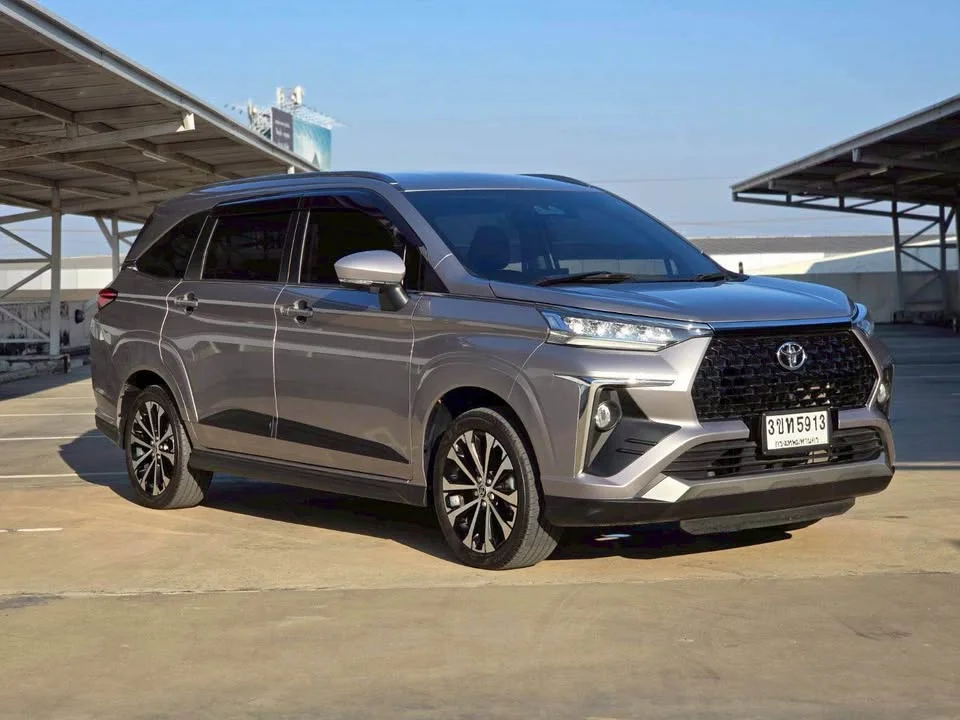 2022 Toyota Veloz III 2
