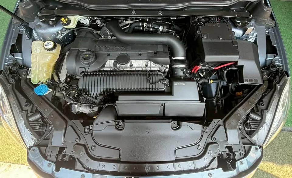 2014 Volvo V40 II 2