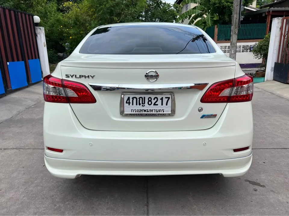 2015 Nissan Sylphy III (B17) 3
